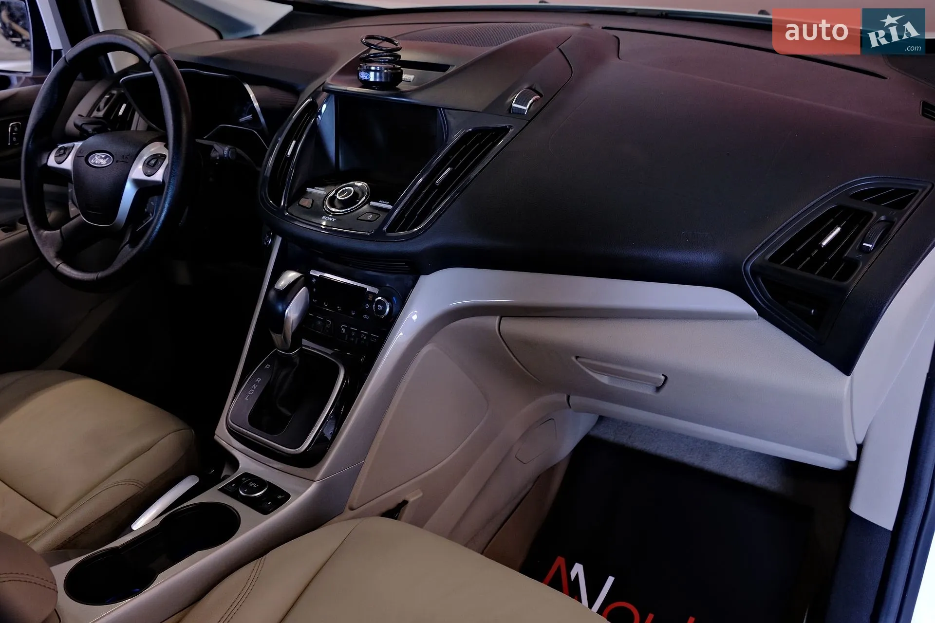 2014 Ford C-MAX - мініатюра 39