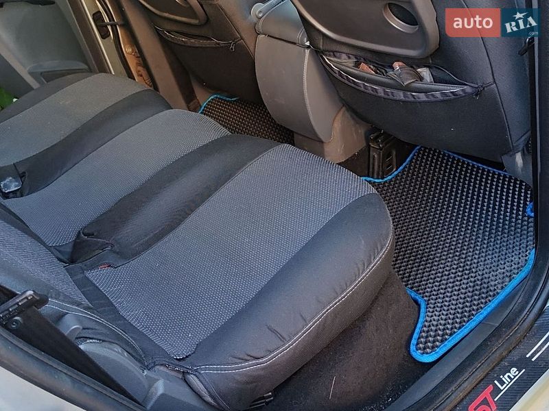 Мінівен Ford C-Max 2004 в Сумах