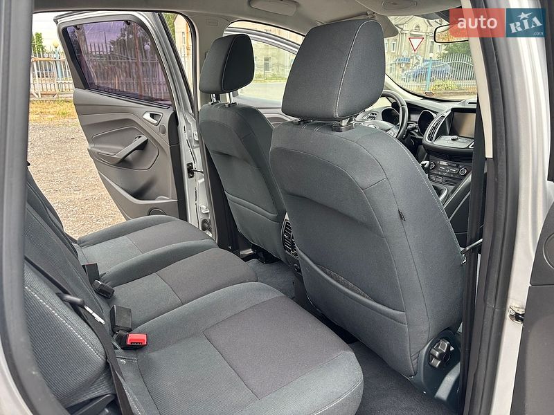 Мінівен Ford C-Max 2015 в Нововолинську