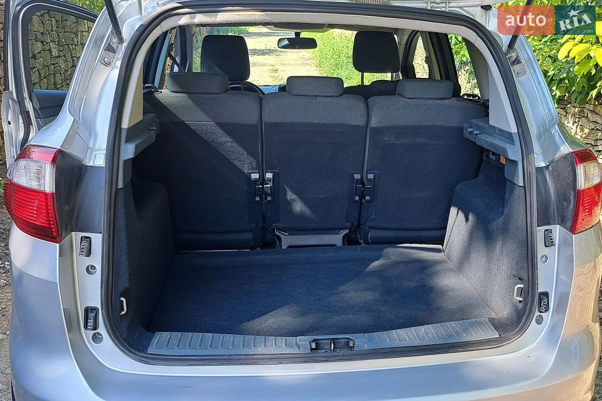 2011 Ford C-MAX - мініатюра 20