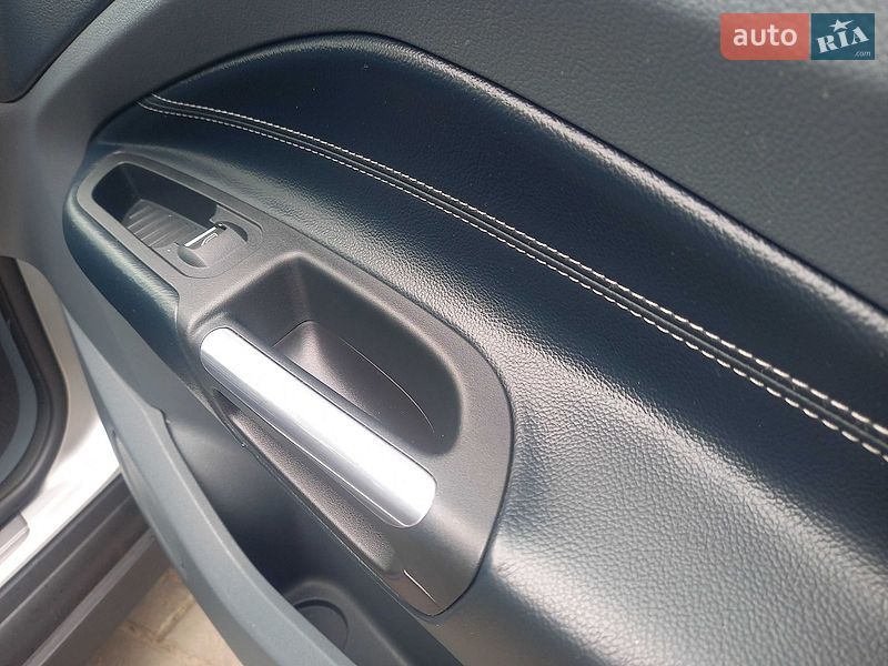Мінівен Ford C-Max 2013 в Черкасах