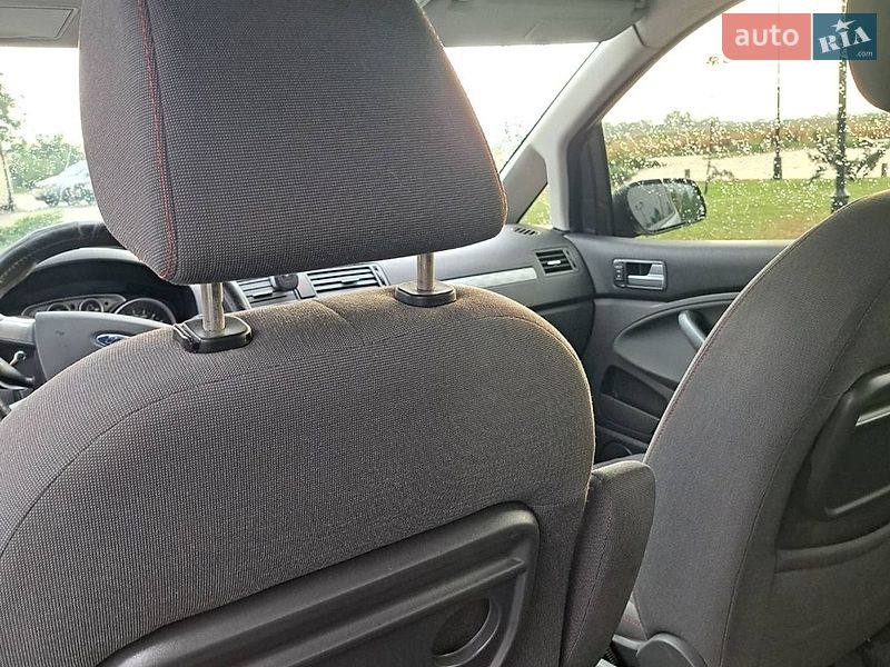 Минивэн Ford C-Max 2008 в Мукачево