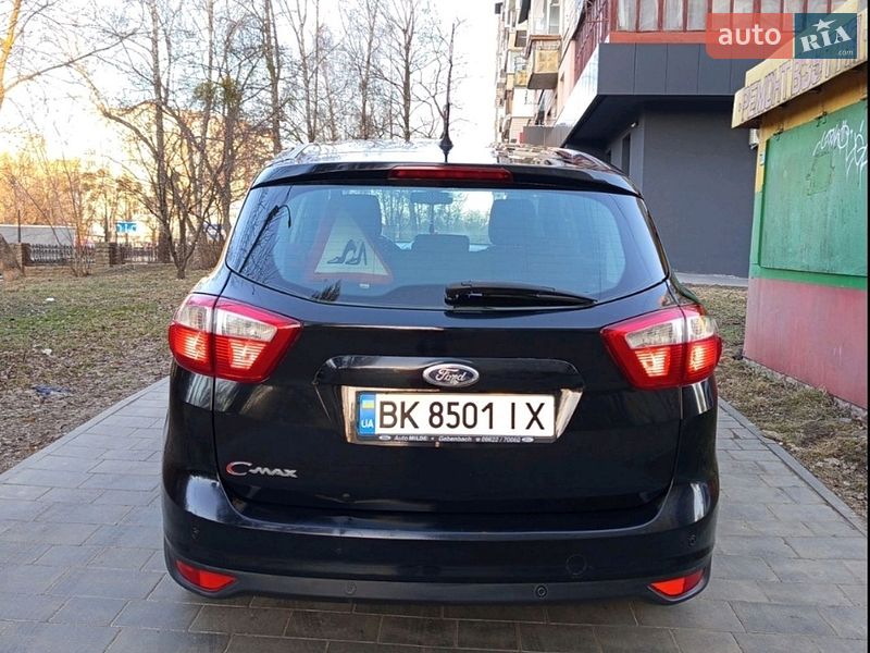 Седан Ford C-Max 2011 в Ровно