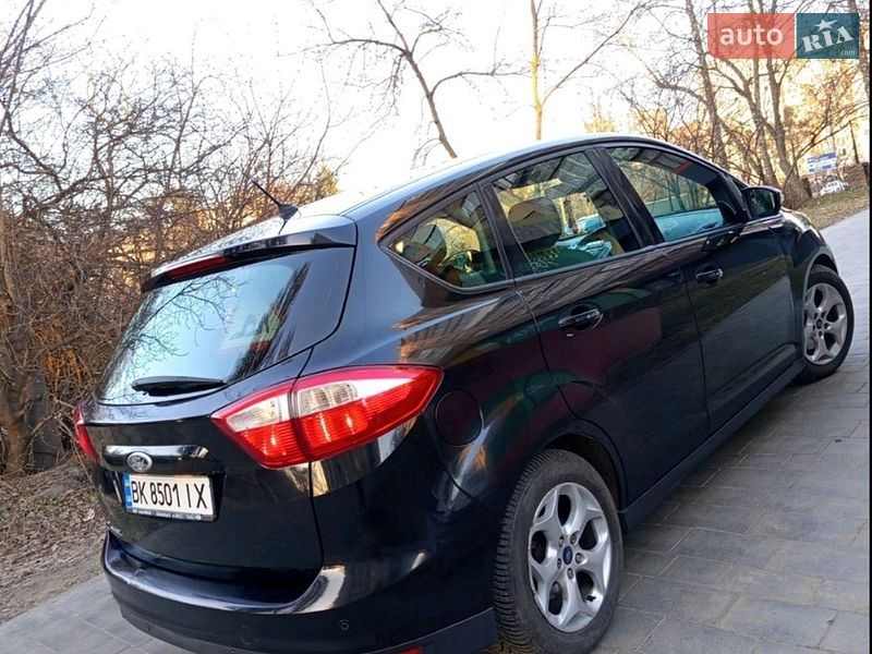Седан Ford C-Max 2011 в Ровно