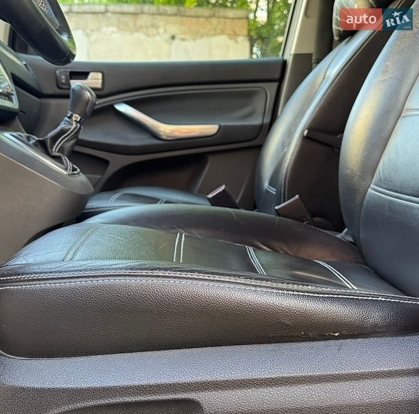 Минивэн Ford C-Max 2010 в Полтаве
