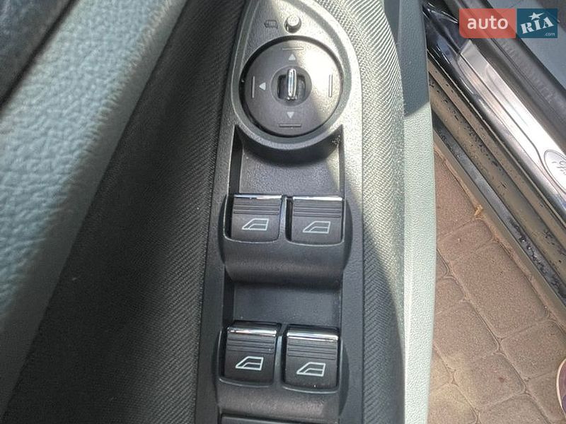 Минивэн Ford C-Max 2013 в Киеве фото 15 Минивэн Ford C-Max 2013 в Киеве