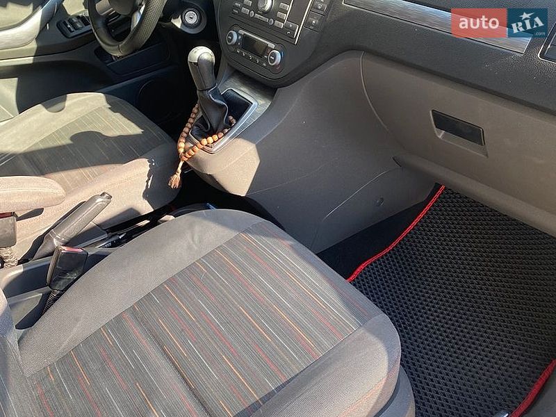 Минивэн Ford C-Max 2007 в Каменском