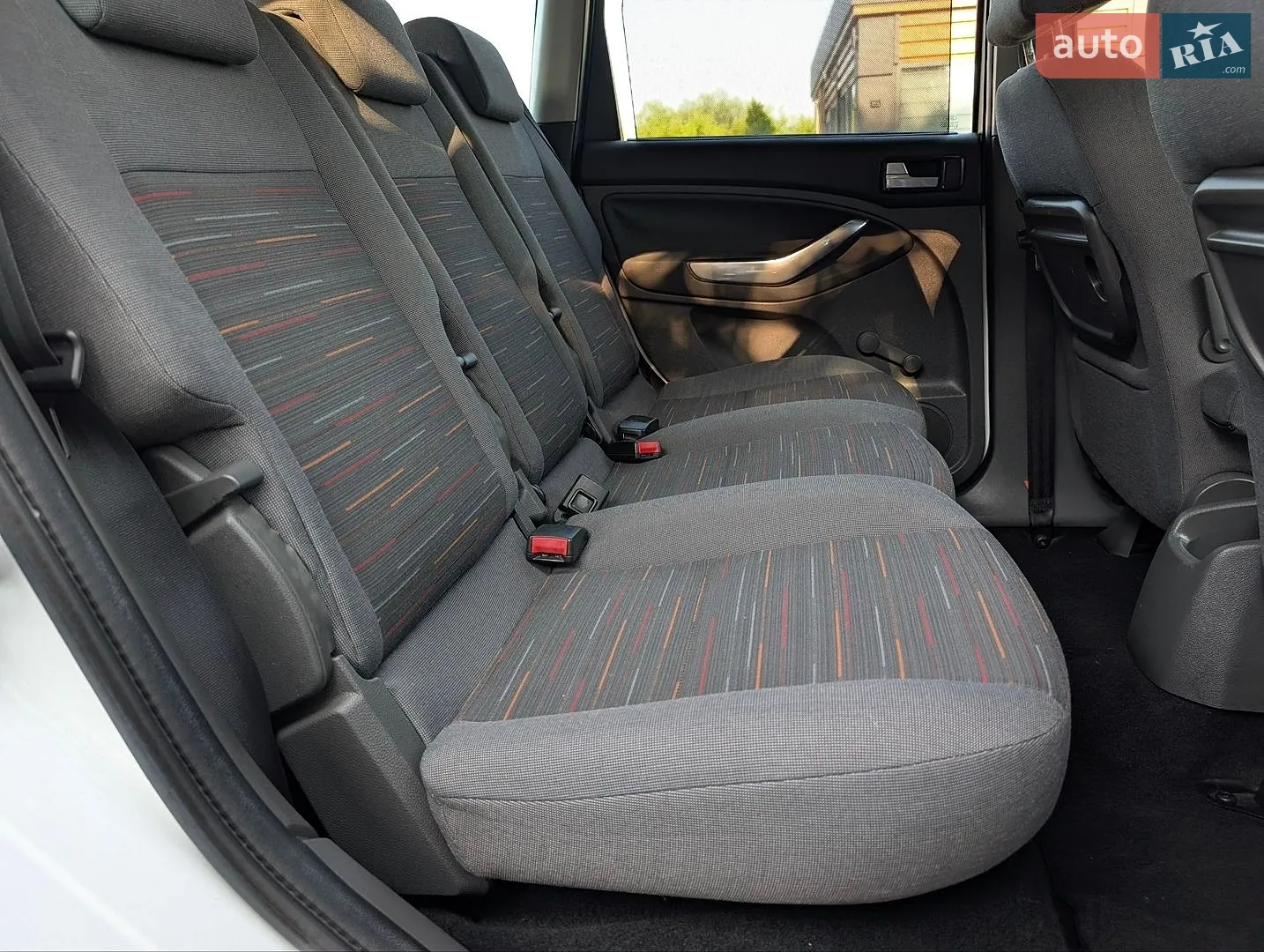 2010 Ford C-MAX - мініатюра 25