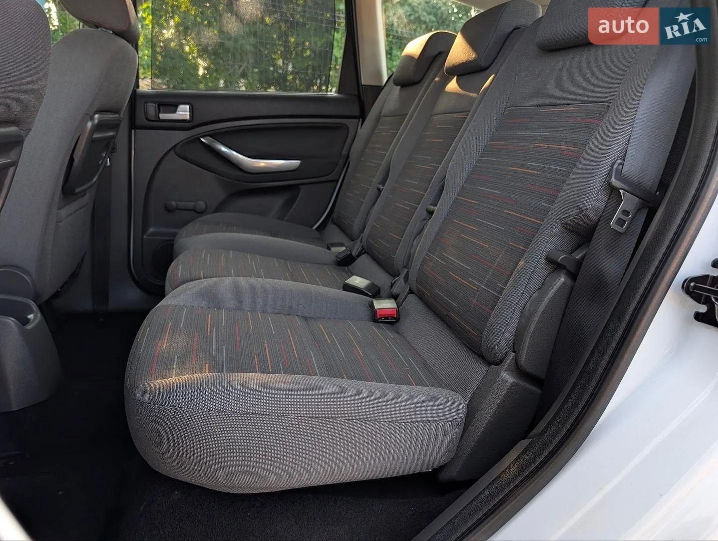 2010 Ford C-MAX - мініатюра 27
