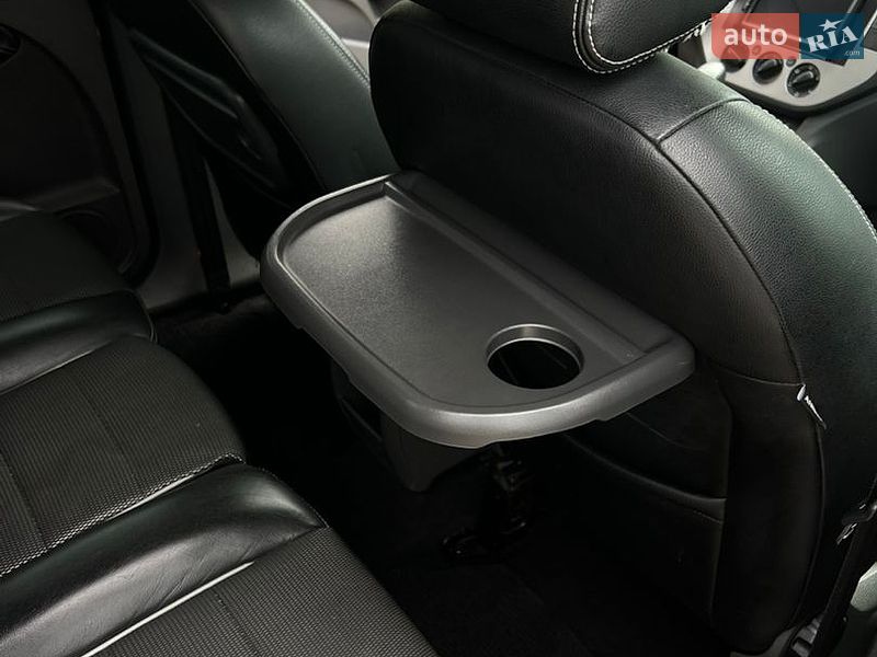 Минивэн Ford C-Max 2009 в Тернополе