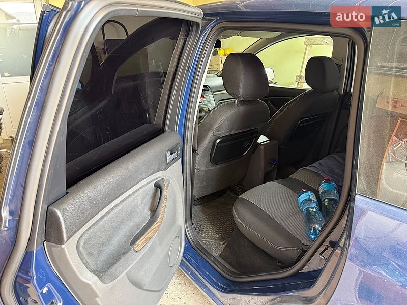 Минивэн Ford C-Max 2010 в Березному фото 4 Минивэн Ford C-Max 2010 в Березному
