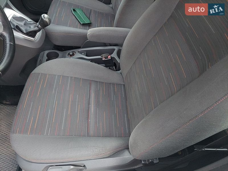 Мінівен Ford C-Max 2010 в Миргороді