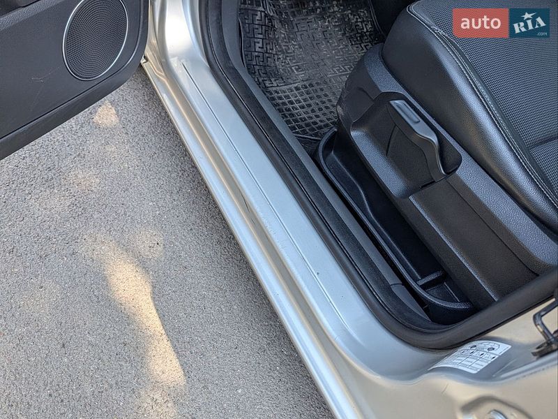 Мінівен Ford C-Max 2009 в Рівному