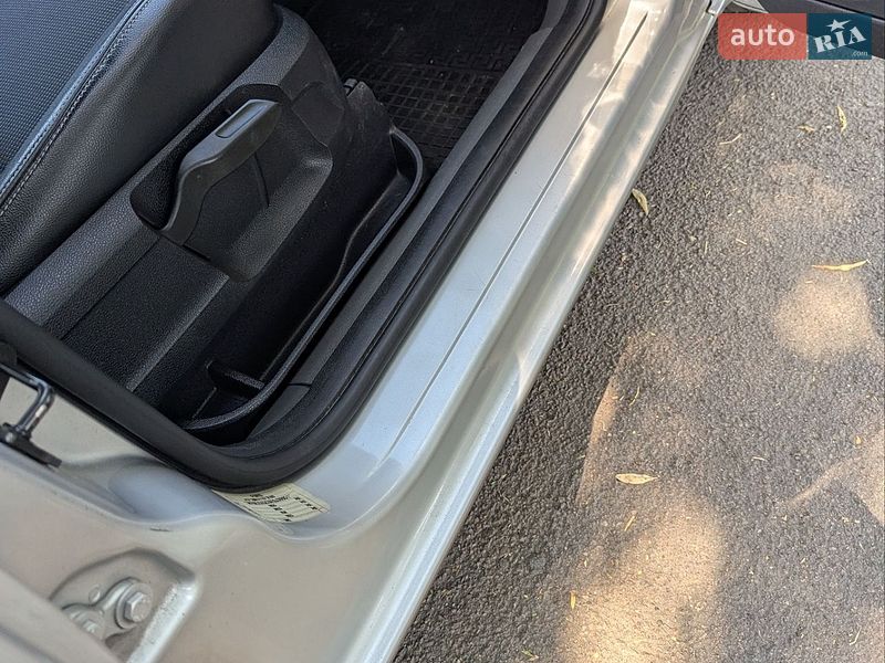 Мінівен Ford C-Max 2009 в Рівному