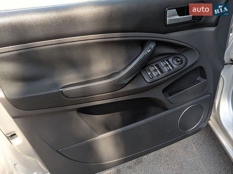 Мінівен Ford C-Max 2009 в Рівному