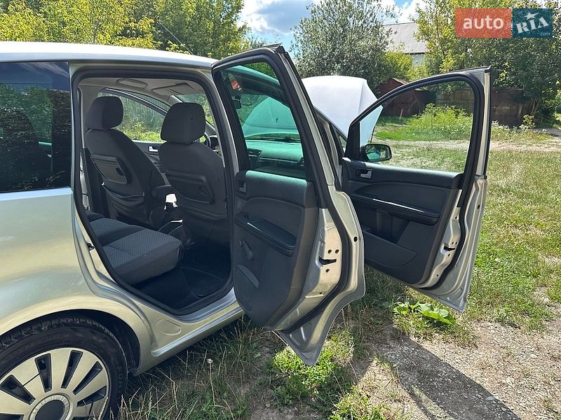 Минивэн Ford C-Max 2004 в Кременце