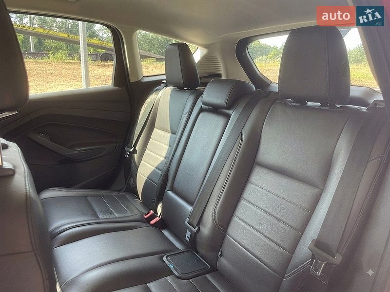 Минивэн Ford C-Max 2016 в Киеве фото 17 Минивэн Ford C-Max 2016 в Киеве