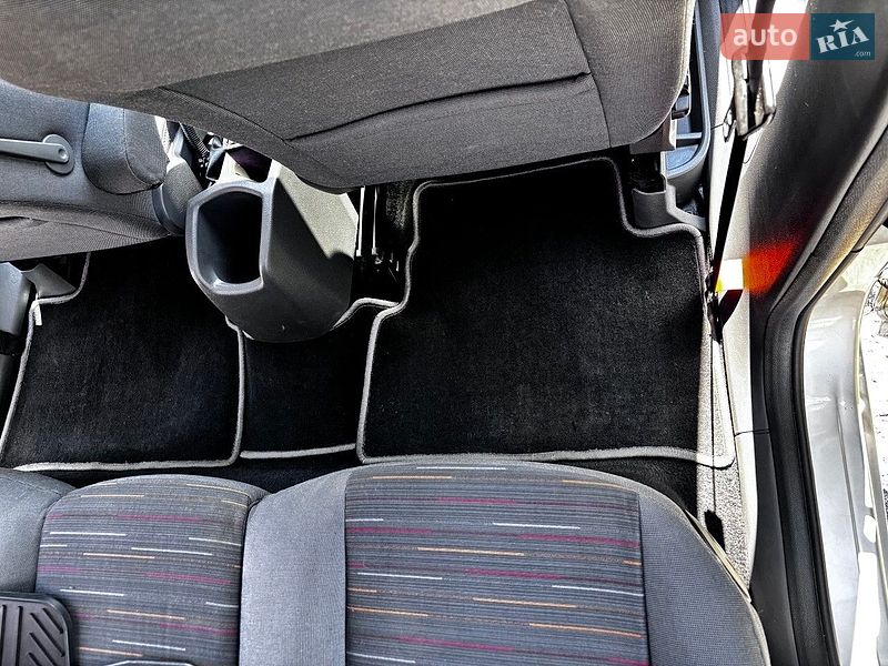 Мінівен Ford C-Max 2010 в Рівному