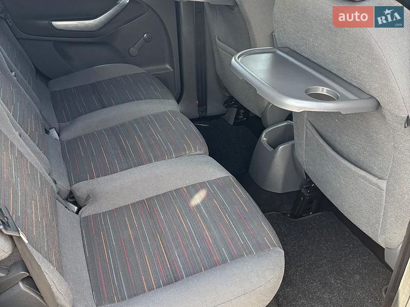 Минивэн Ford C-Max 2008 в Киеве