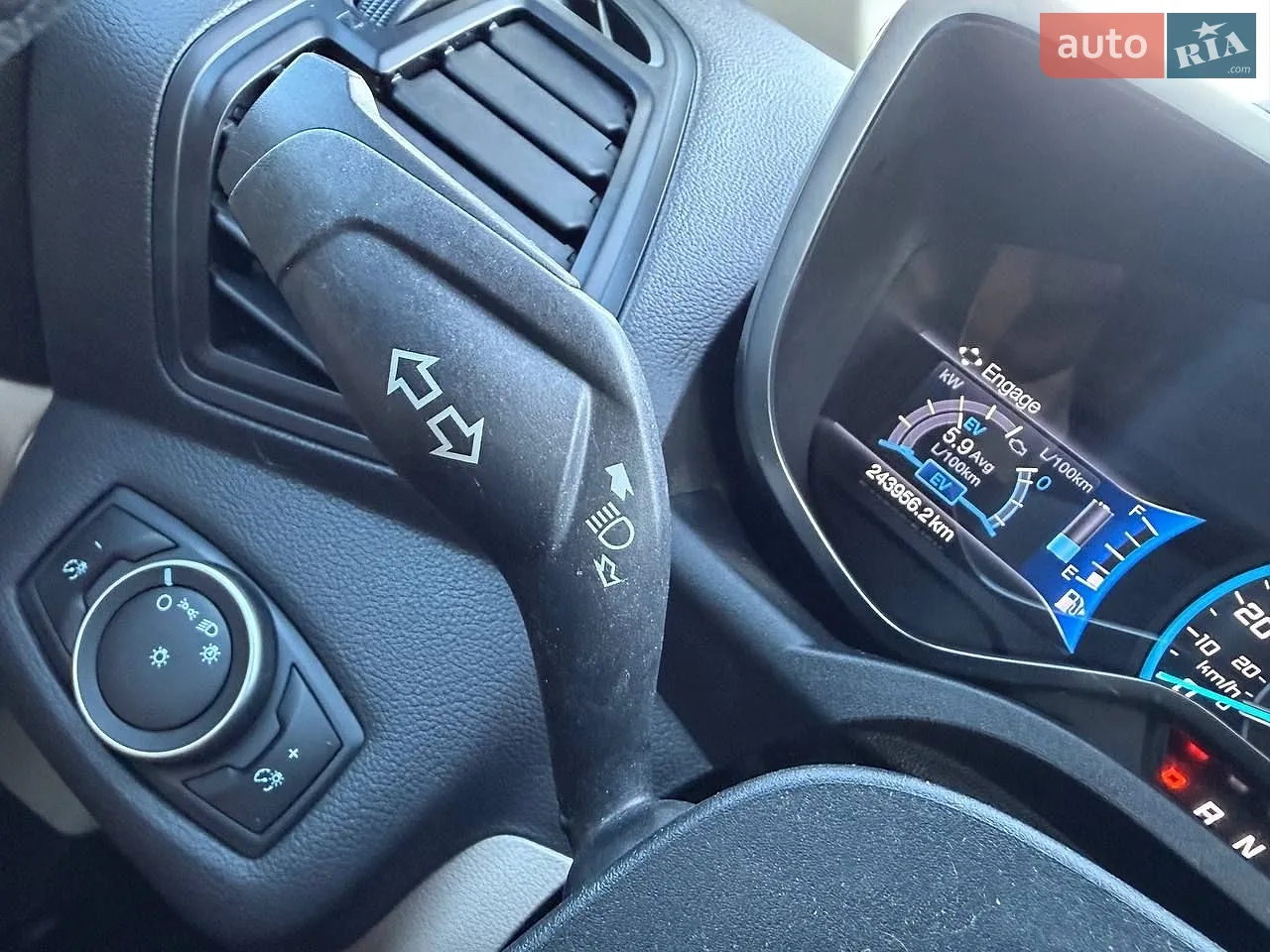 2017 Ford C-MAX - мініатюра 21