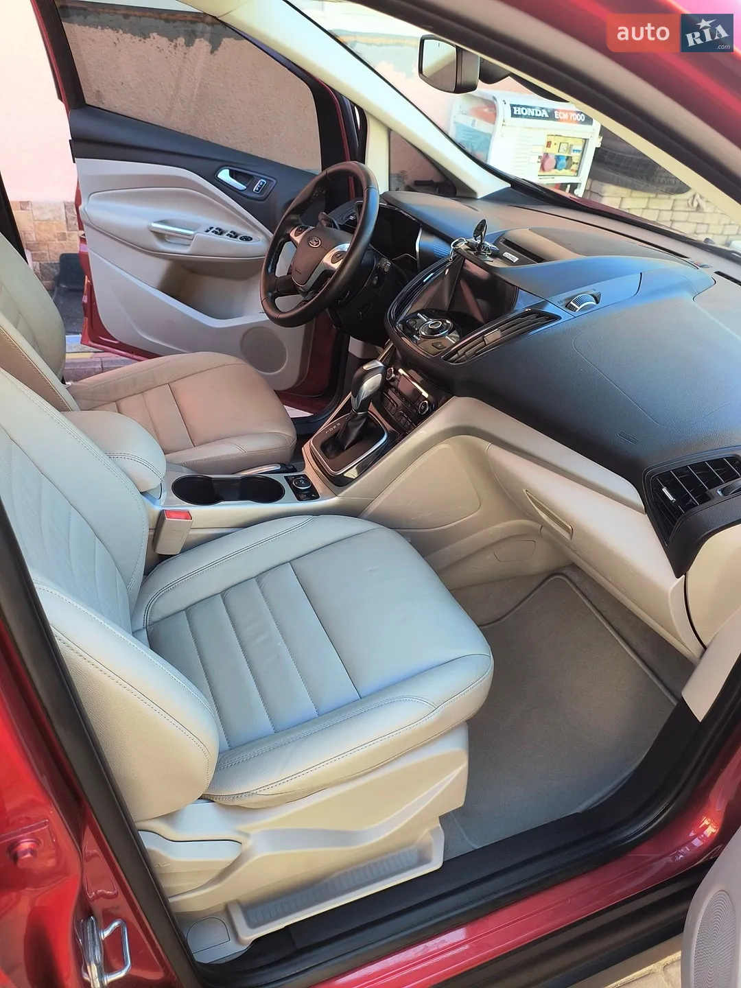 2016 Ford C-MAX - мініатюра 28