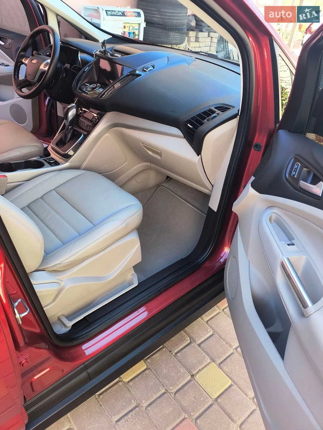 2016 Ford C-MAX - мініатюра 27