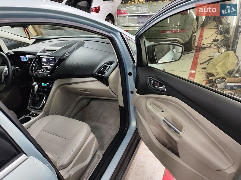 Минивэн Ford C-Max 2014 в Киеве
