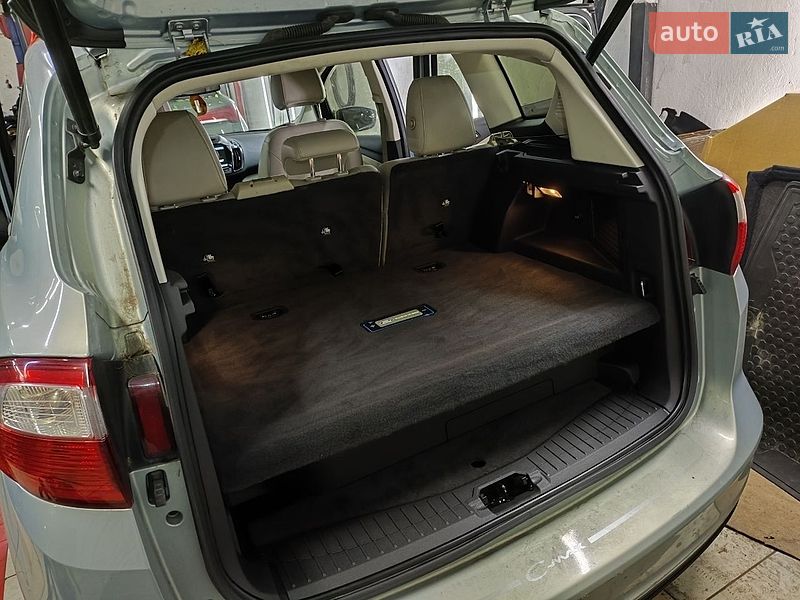 Минивэн Ford C-Max 2014 в Киеве