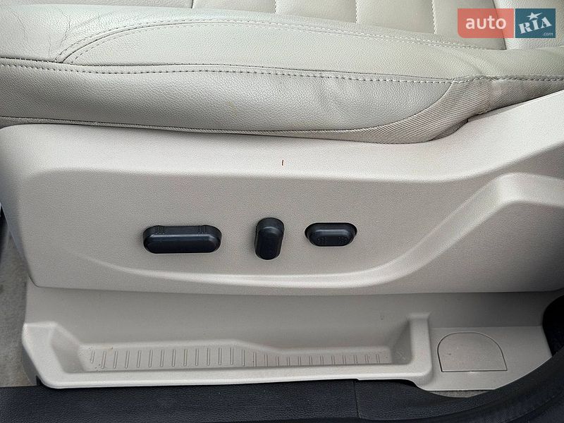 Мінівен Ford C-Max 2013 в Стрию