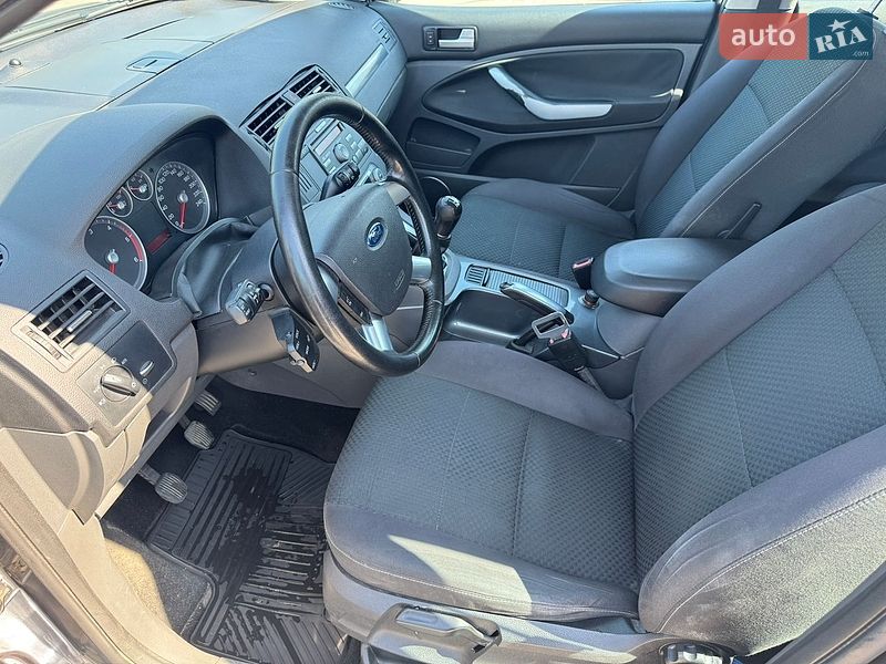 Минивэн Ford C-Max 2007 в Золотоноше