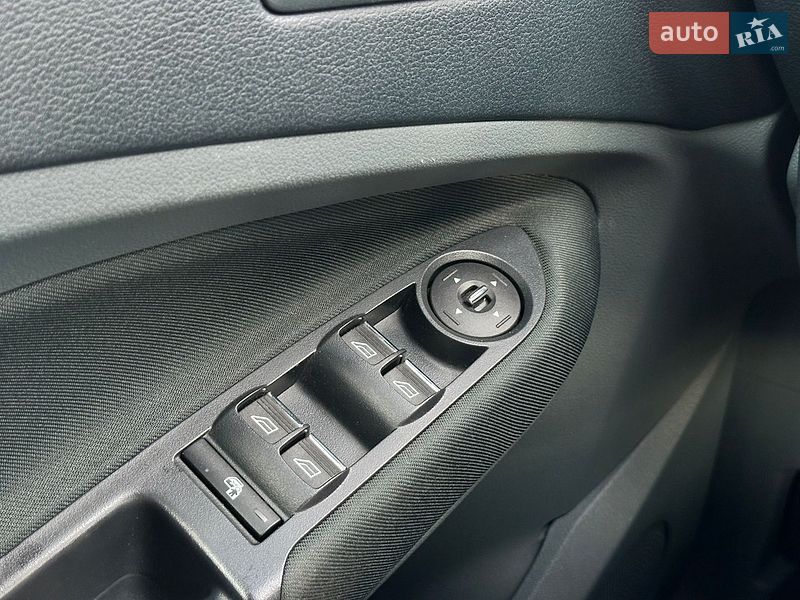 Минивэн Ford C-Max 2011 в Луцке
