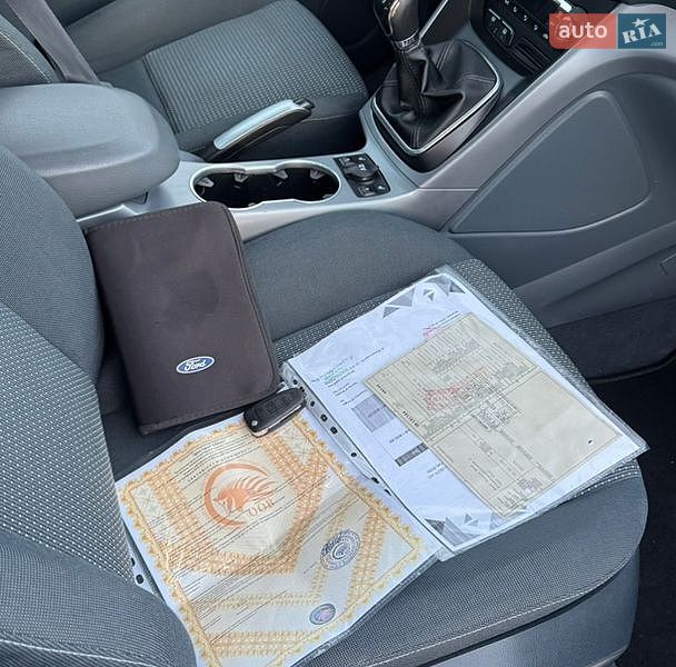 Мінівен Ford C-Max 2010 в Нововолинську