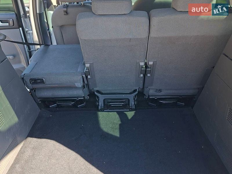 Минивэн Ford C-Max 2010 в Днепре