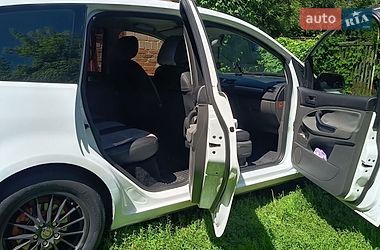 Минивэн Ford C-Max 2010 в Ромнах