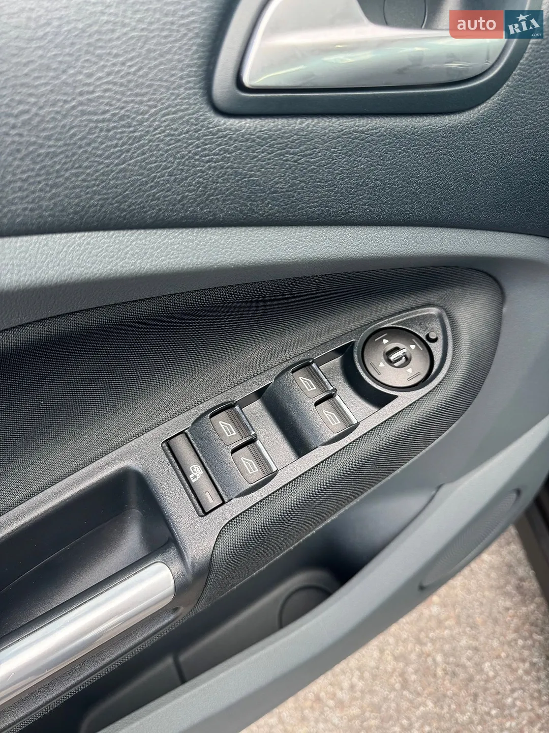 2011 Ford C-MAX - мініатюра 22
