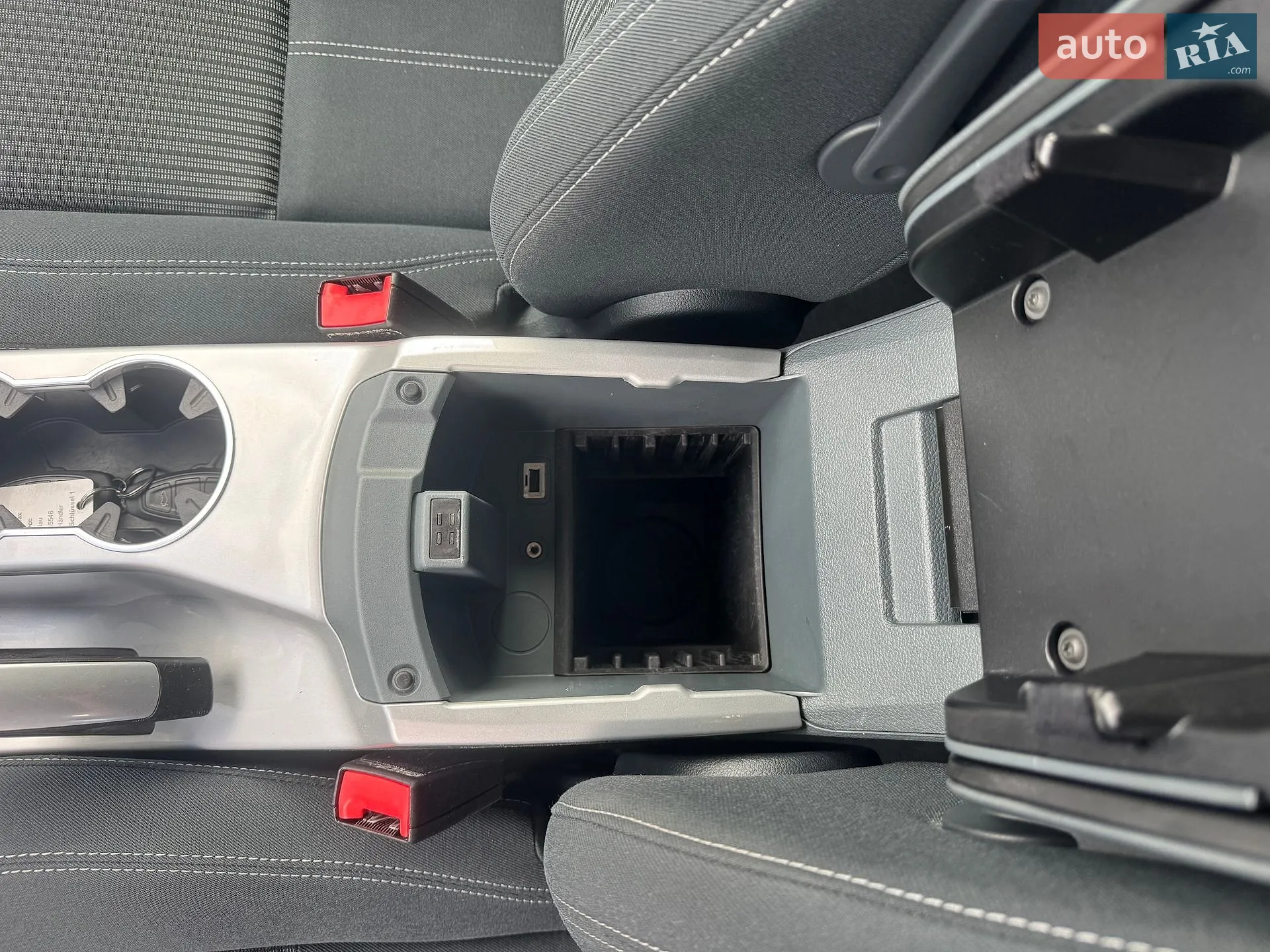 2011 Ford C-MAX - мініатюра 40
