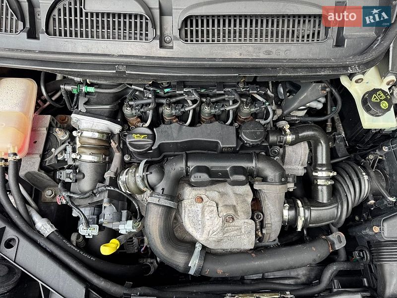 Минивэн Ford C-Max 2008 в Луцке