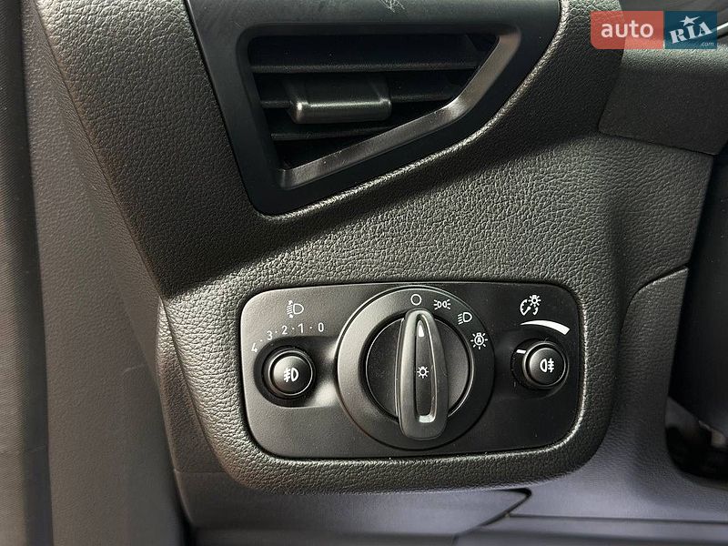 Минивэн Ford C-Max 2015 в Стрые фото 49 Минивэн Ford C-Max 2015 в Стрые