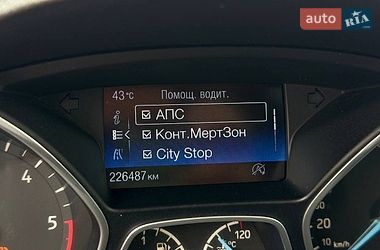 Минивэн Ford C-Max 2015 в Стрые фото 52 Минивэн Ford C-Max 2015 в Стрые