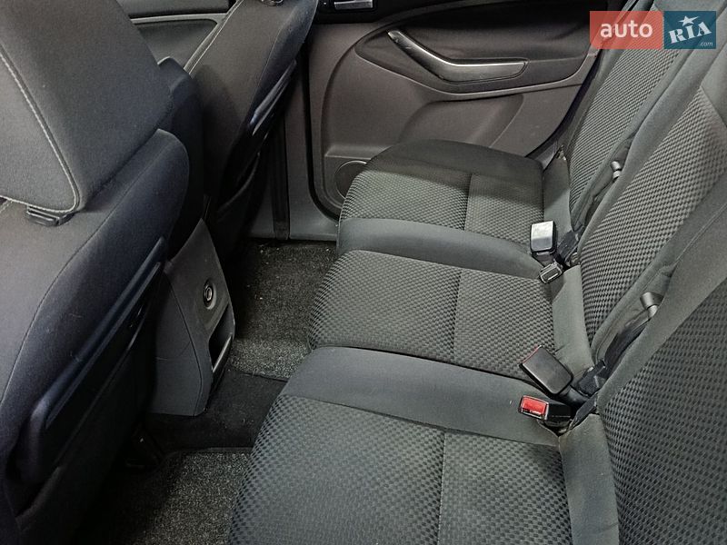 Минивэн Ford C-Max 2008 в Днепре