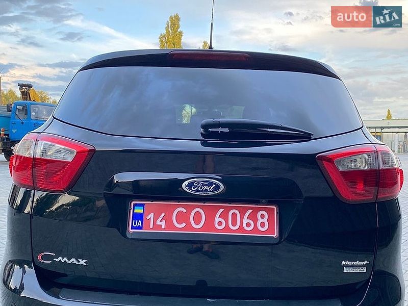 Минивэн Ford C-Max 2012 в Хороле