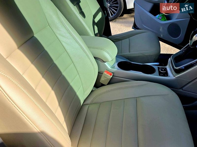 Мінівен Ford C-Max 2014 в Дніпрі