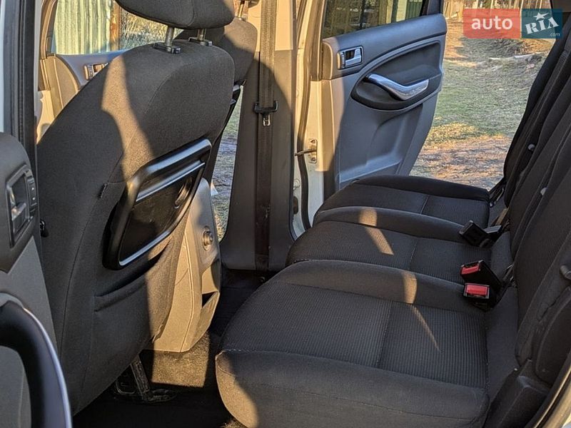Минивэн Ford C-Max 2010 в Львове