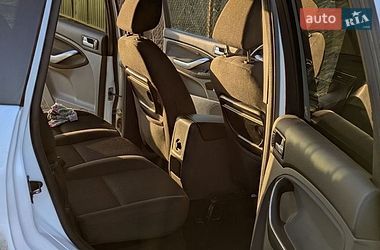 Минивэн Ford C-Max 2010 в Львове