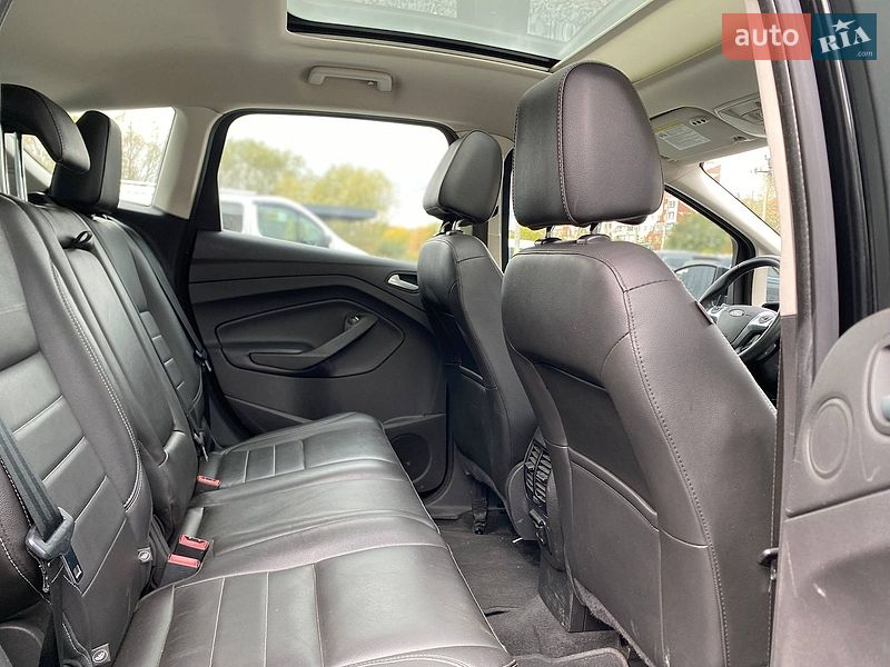 Мінівен Ford C-Max 2015 в Чернівцях