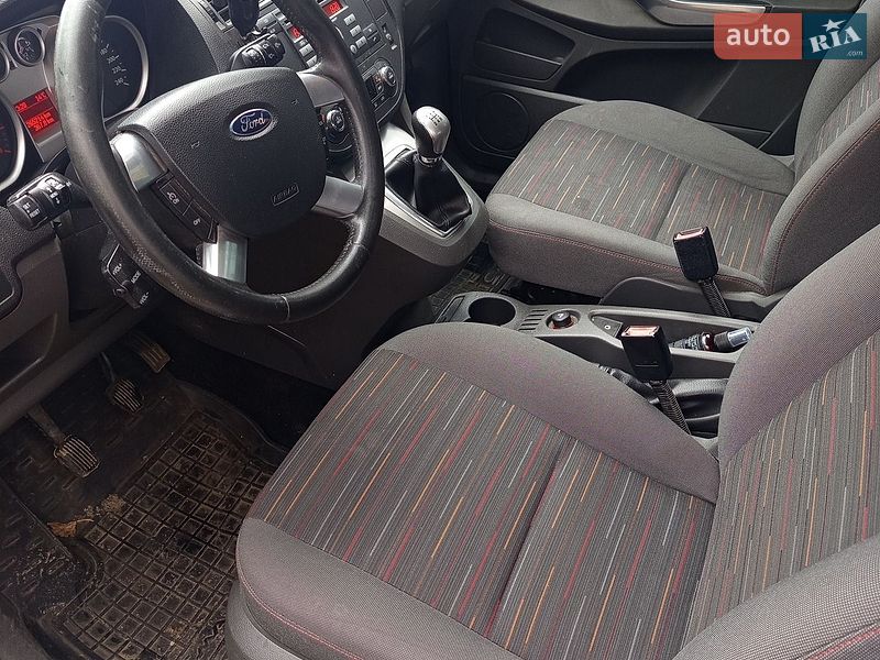 Минивэн Ford C-Max 2010 в Макарове фото 6 Минивэн Ford C-Max 2010 в Макарове