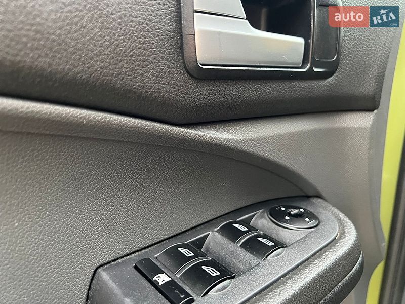 Мінівен Ford C-Max 2005 в Житомирі фото 40 Мінівен Ford C-Max 2005 в Житомирі