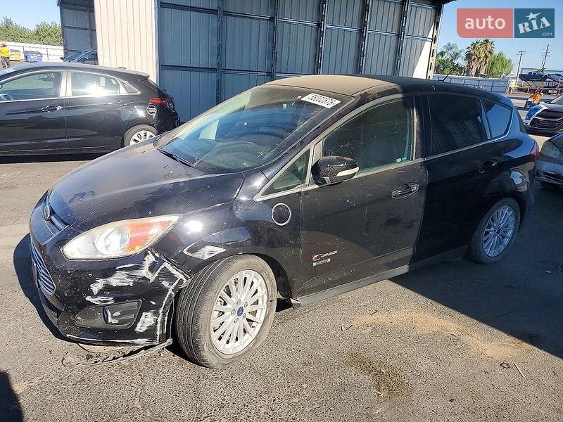 Минивэн Ford C-Max 2016 в Львове