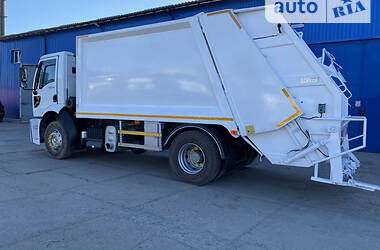 Мусоровоз Ford Cargo 2012 в 
