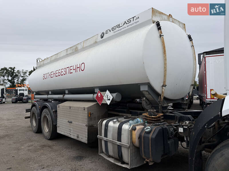 Бензовоз Ford Cargo 2014 в Киеве